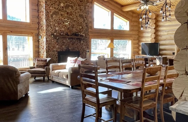 Black Tree Resort - The Lodge