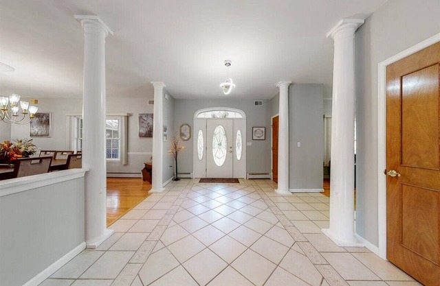 Blakeslee’s Ultimate Luxury Villa: 6 Bedrooms, Movie Theater & Bar