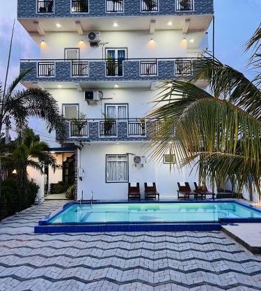 Blue Diamond Resort