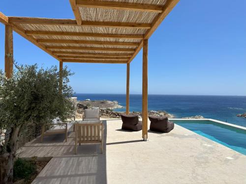Blue Gem Villa