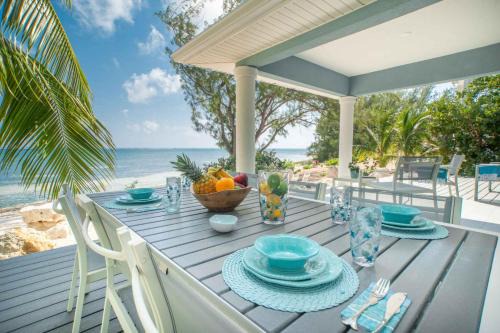 Blue Moon - A Diver's Paradise in East End Next Door to Ocean Frontiers, Beach Cottage with Upgraded Interiors