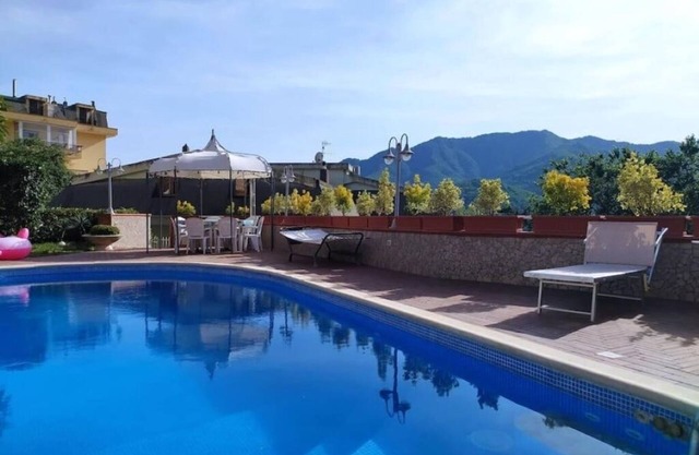 Blue - Relaxation near Salerno, Pompeii &Amalfi