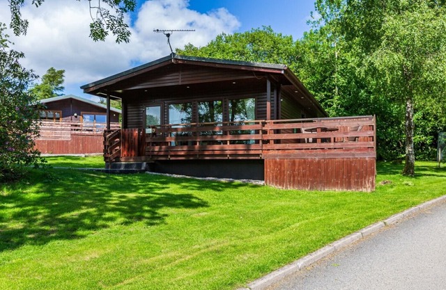 Bluebell Lodge 2 with Hot Tub, Newton Stewart