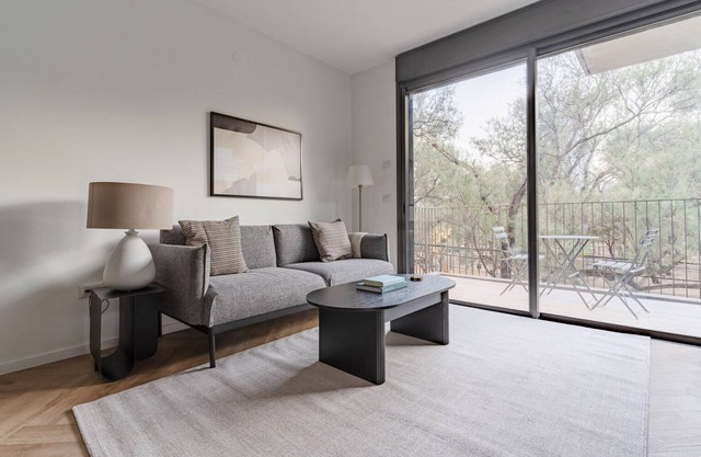Blueground | Ramat HaHayal, Garden view, Balcony (TLV-29)