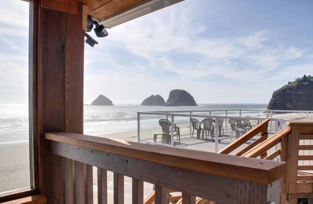 Boat Basin #1 & Tillamook Nook #2