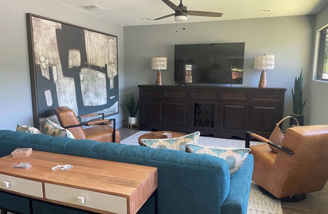 Boerne Bed and Brew - Walk to Main St and the river!