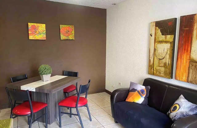 Bonita casa dos recamaras una planta cochera Wifin