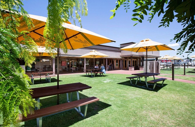 Boomerang Hotel