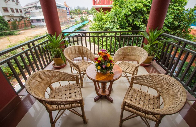 Botoum Hotel