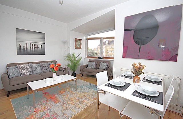 Boutique Apartment minutes to London Bridge Tube