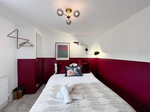 Boutique Double Room in Terrace Home - University Hospital City Centre