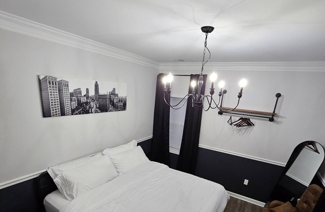 Boxcar Bunker - Downtown living at its finest