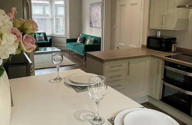 BRAND NEW! Beautiful one bedroom ground floor apartment in the heart of Tunbridge Wells