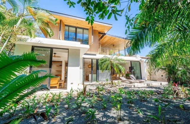 Brand New Casa Marea walk to beach