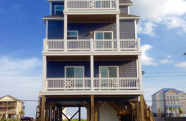 *Brand New House*Linens Included*