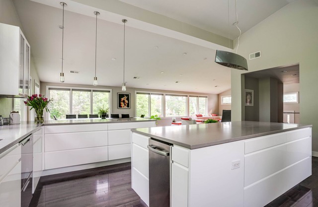 Brand New Modern Private House in Newton.