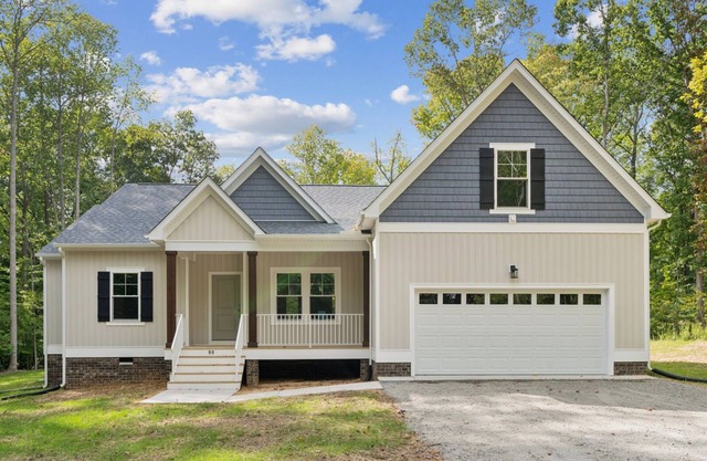 Brand Spankin' new 3-bedroom, pet friendly/fenced home in Lake Anna