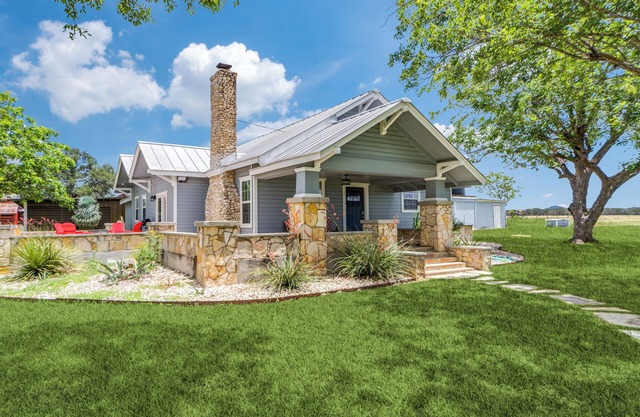 Breathtaking Texas Hill Country Getaway for Everyone - Sleeps 16