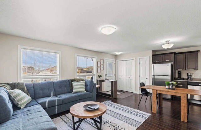 Bright & Airy Suite | Free WIFI | Smart TV & More