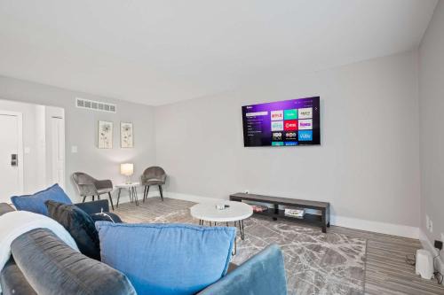 Bright & Airy Urban Unit Walk to Everything