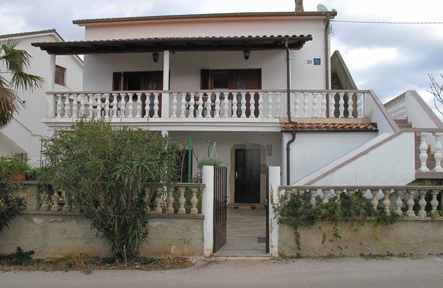 Bright and Modern: Fully Furnished Krk Apartments with Private Parking - Two Bedroom Apartment