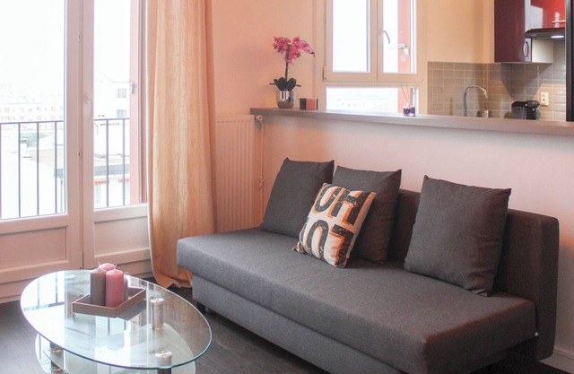 Bright apartment - Romainville