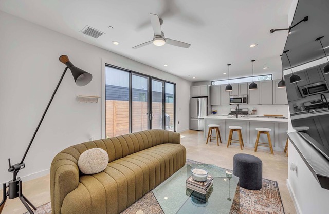 Bright Modern, Boggy Creek | Eastside Urban Dream