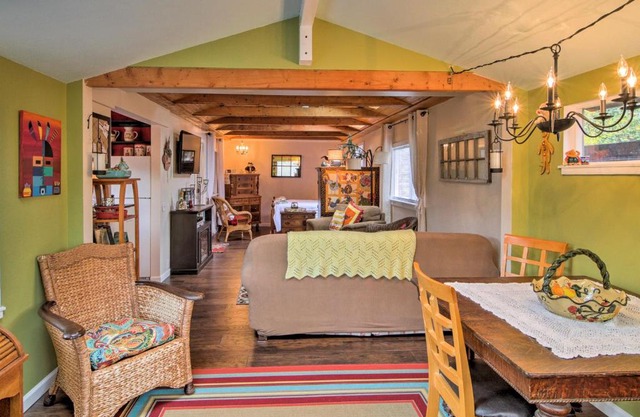 Bright Snohomish Studio Steps to Centennial Trail!