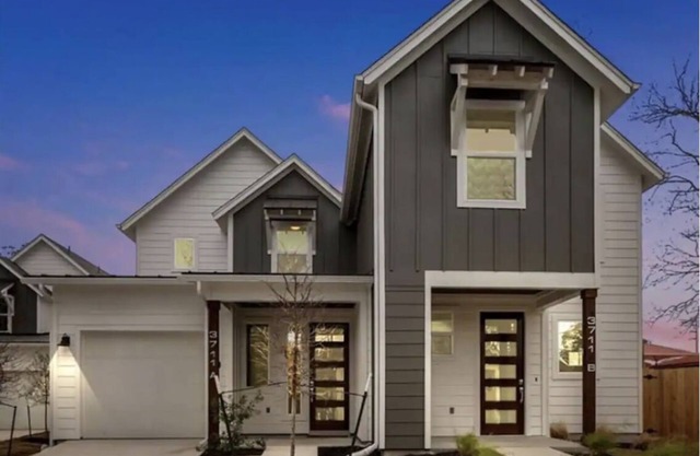 Bright Spacious Townhome in trendy 78704