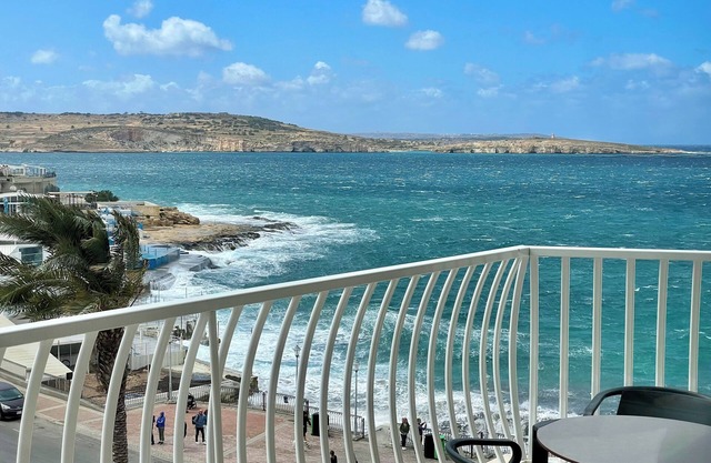 Bugibba Square Seafront LUX Apartments
