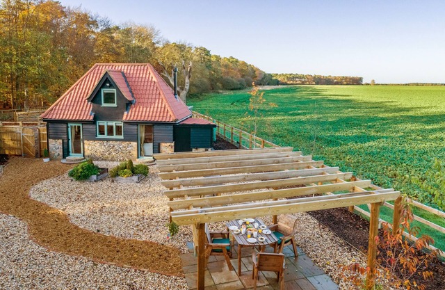 Bumblebee Cottage, Culford Heath, Suffolk