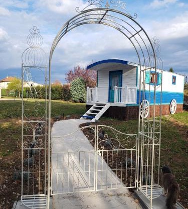 Bungalow confortable à Laragne-Montéglin avec vue montagneA