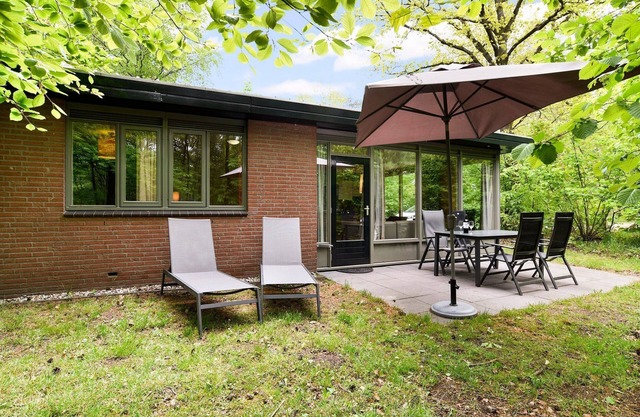 Bungalow in Putten with Sauna near Veluwe