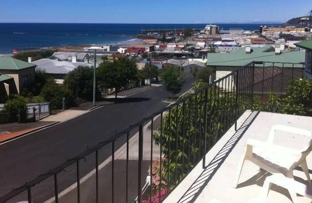 Burnie Beach House - 15 Princes Street