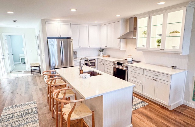 Burt Lake/Burt View Condo: Luxury Waterfront Comfort