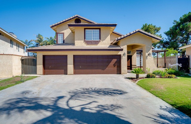 Business Travelers & Families