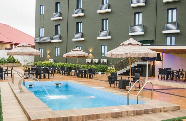 C to C Luxury Hotel and Suites