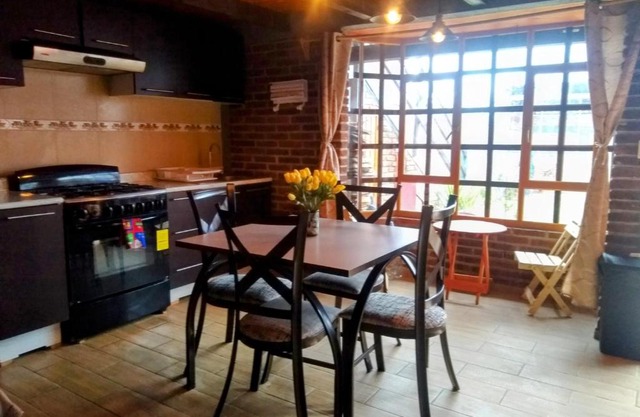Cabañas Adán y Eva céntricas con vista Campirano