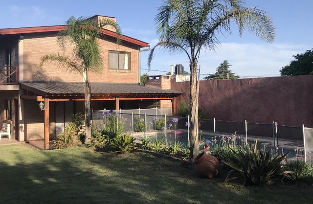Cabañas Brick House