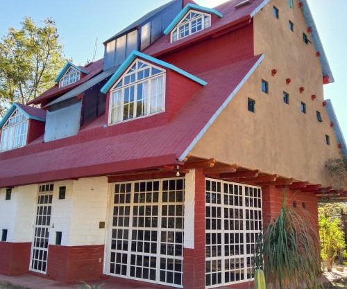 Cabañita con cocineta y vista a la montaña