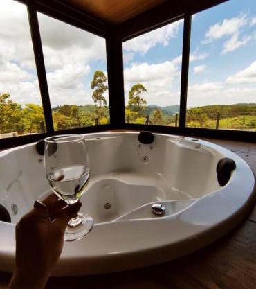 Cabana com hidro e natureza!