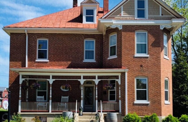 Cabernet Room - Old Vine Bed & Breakfast
