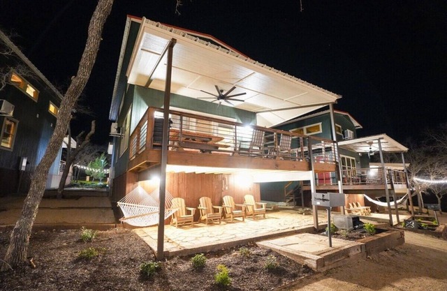 Cabin 12 - CampQYB- Modern Lux Rustic Cabin, Hot Tub, FirePit, Games