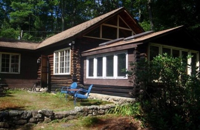 Cabin by the Woods - Next to Whiteface Hollow Wedding Venue