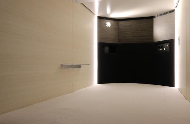 Cabin & Capsule Hotel J-SHIP Osaka Namba - Vacation STAY 24724v