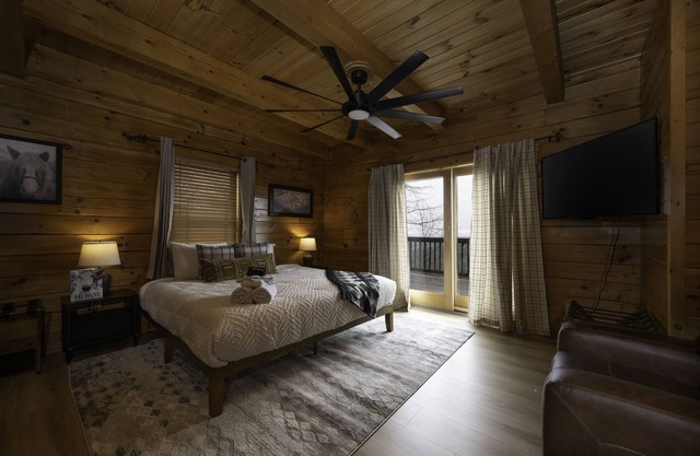 Cabin in the Sky - HotTub, Game Room & Great View! Bryce Resort