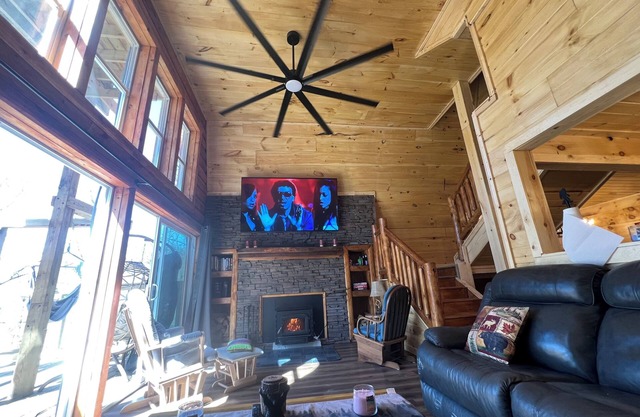 Cabin in the TreeTops! 4 Level a-frame cabin, with 5 levels of decks
