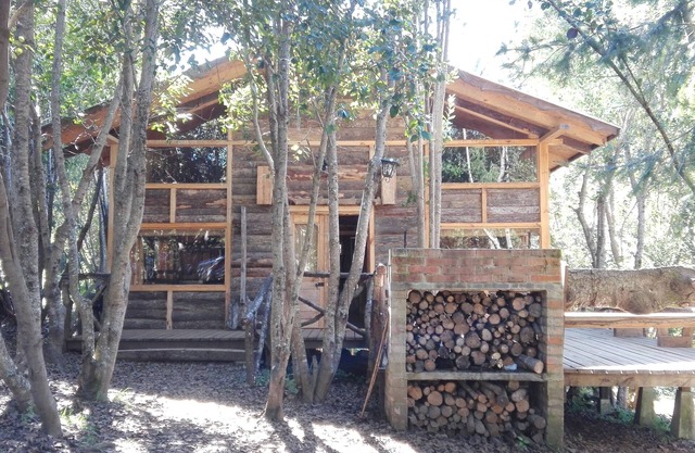 CABIN WONDERFUL AND CHARMING RUSTIC STYLE.