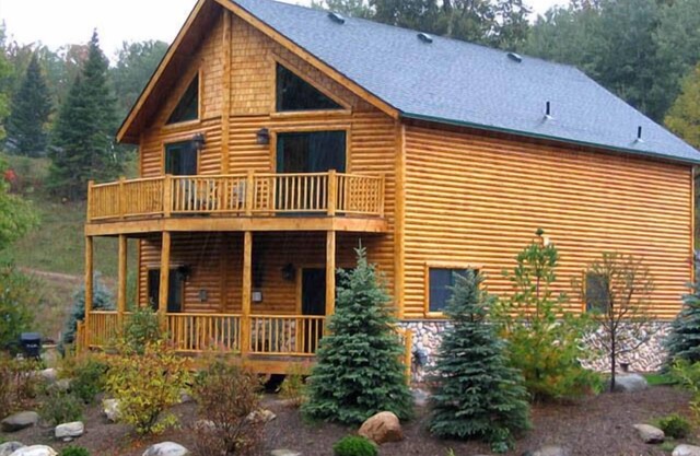 Cabins on Maple River