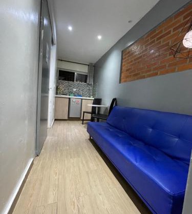 Caja linda excelente ubicación